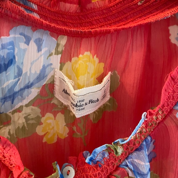 Abercrombie & Fitch Floral Blouse Top - Picture 2 of 4